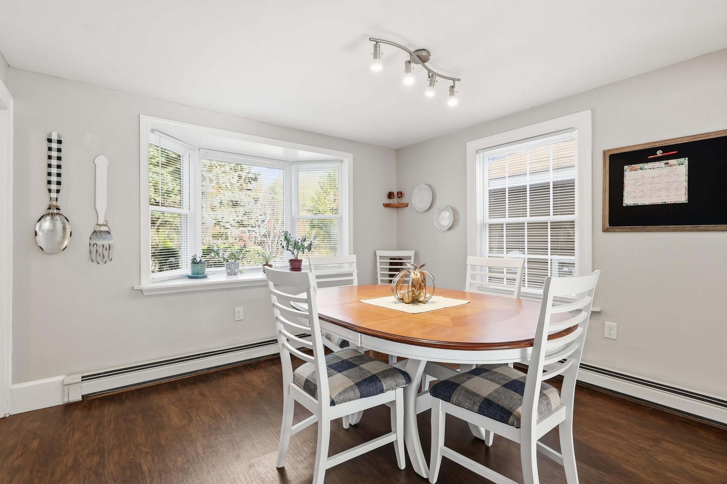 124 Ossipee Trail E