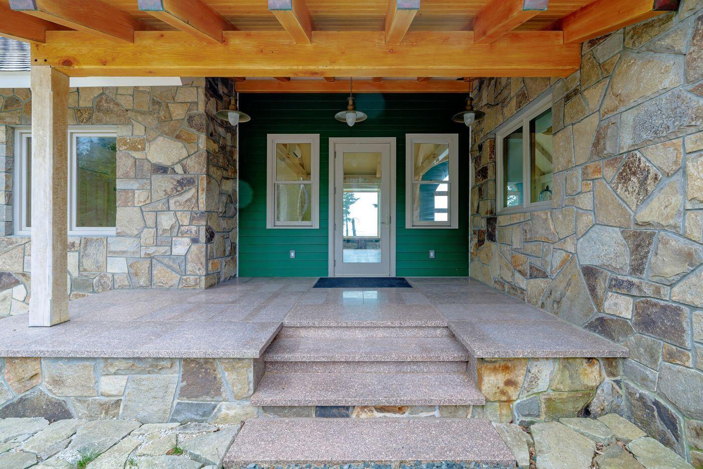 131 Lighthouse Point Road