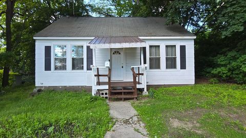 Photo of 8 Millett Street, Livermore Falls, ME 04254 (MLS # 1658018)