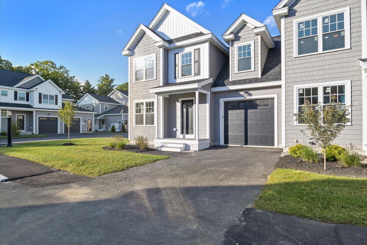 25 Regency Circle 1
