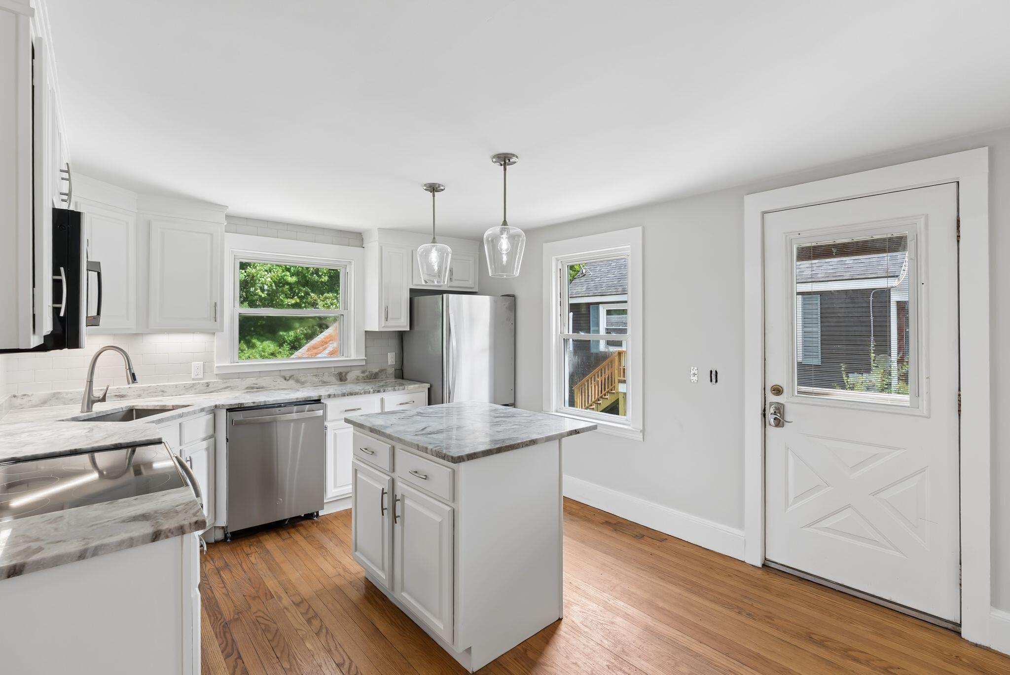 19 Fairlawn Avenue