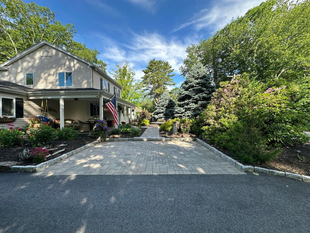Photo of 10 Highland Avenue, Ogunquit, ME 03907 (MLS # 1667553)