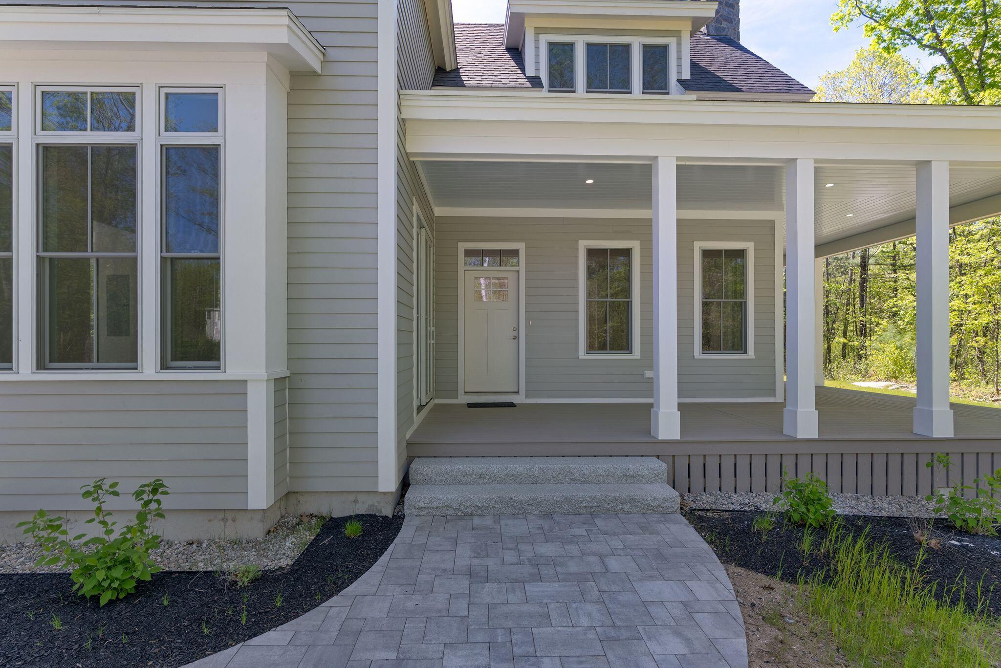 9 Acorn Avenue