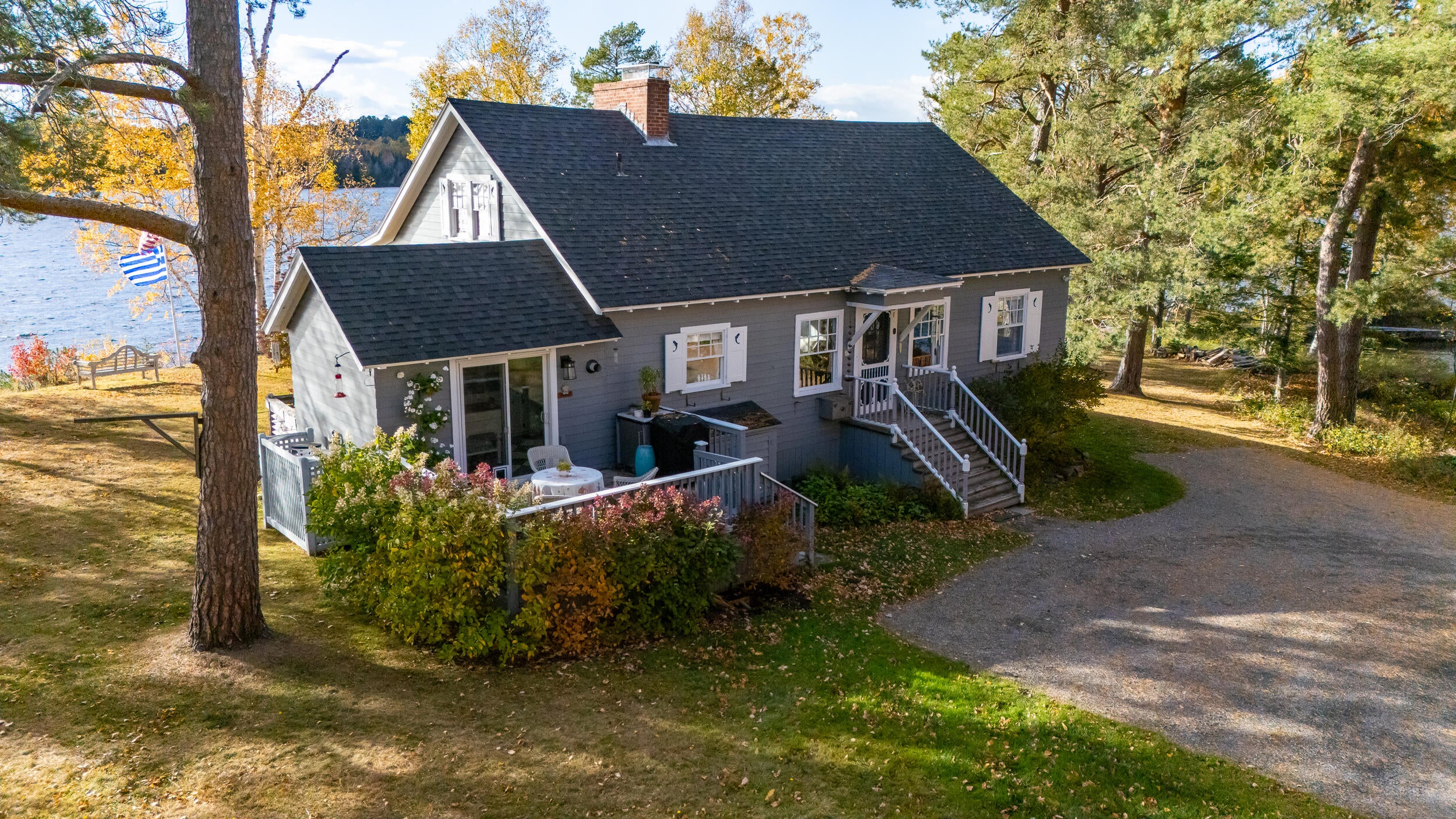 63 Lakehouse Road