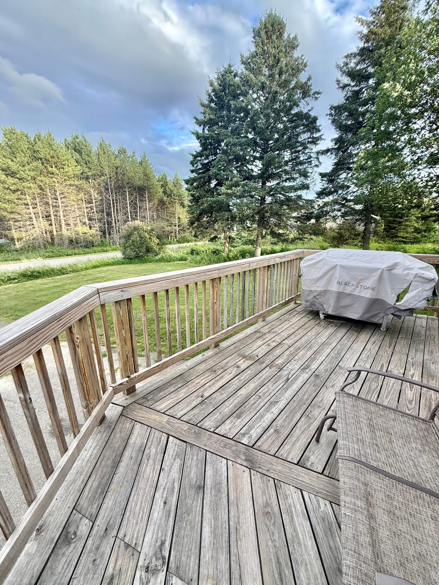 8 Caron Road