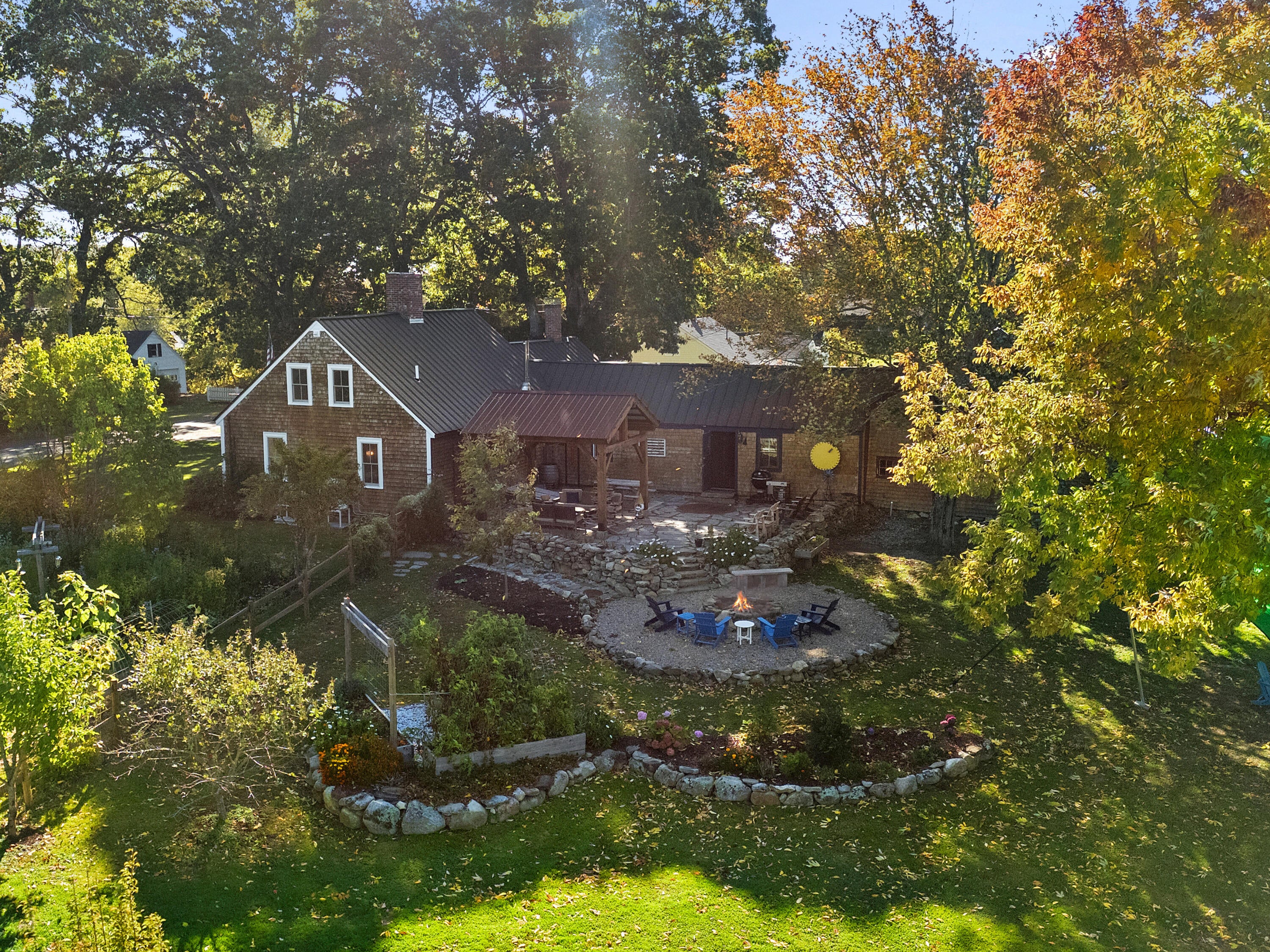 935 Dutch Neck Road