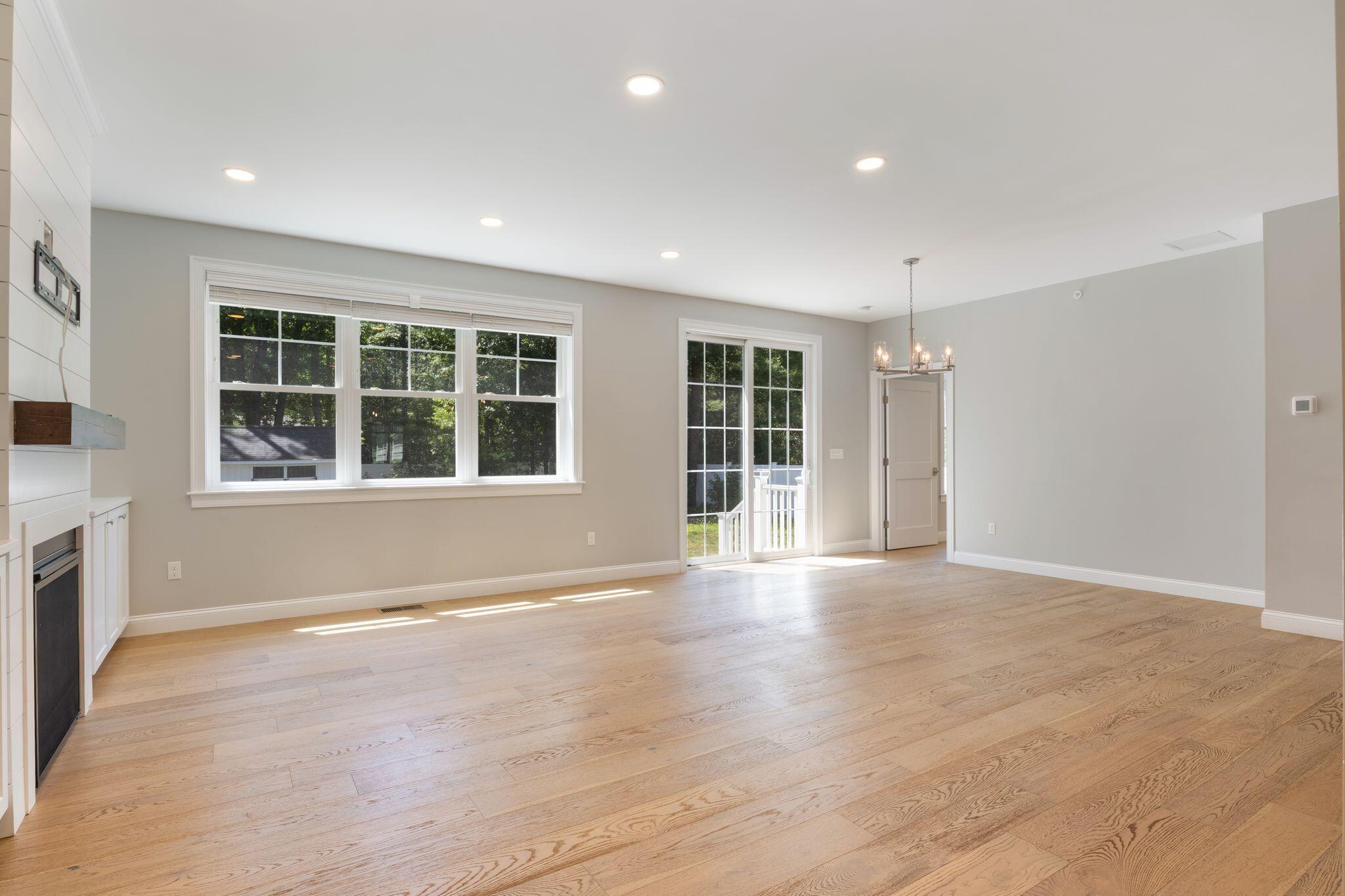 8 Cottonwood Circle