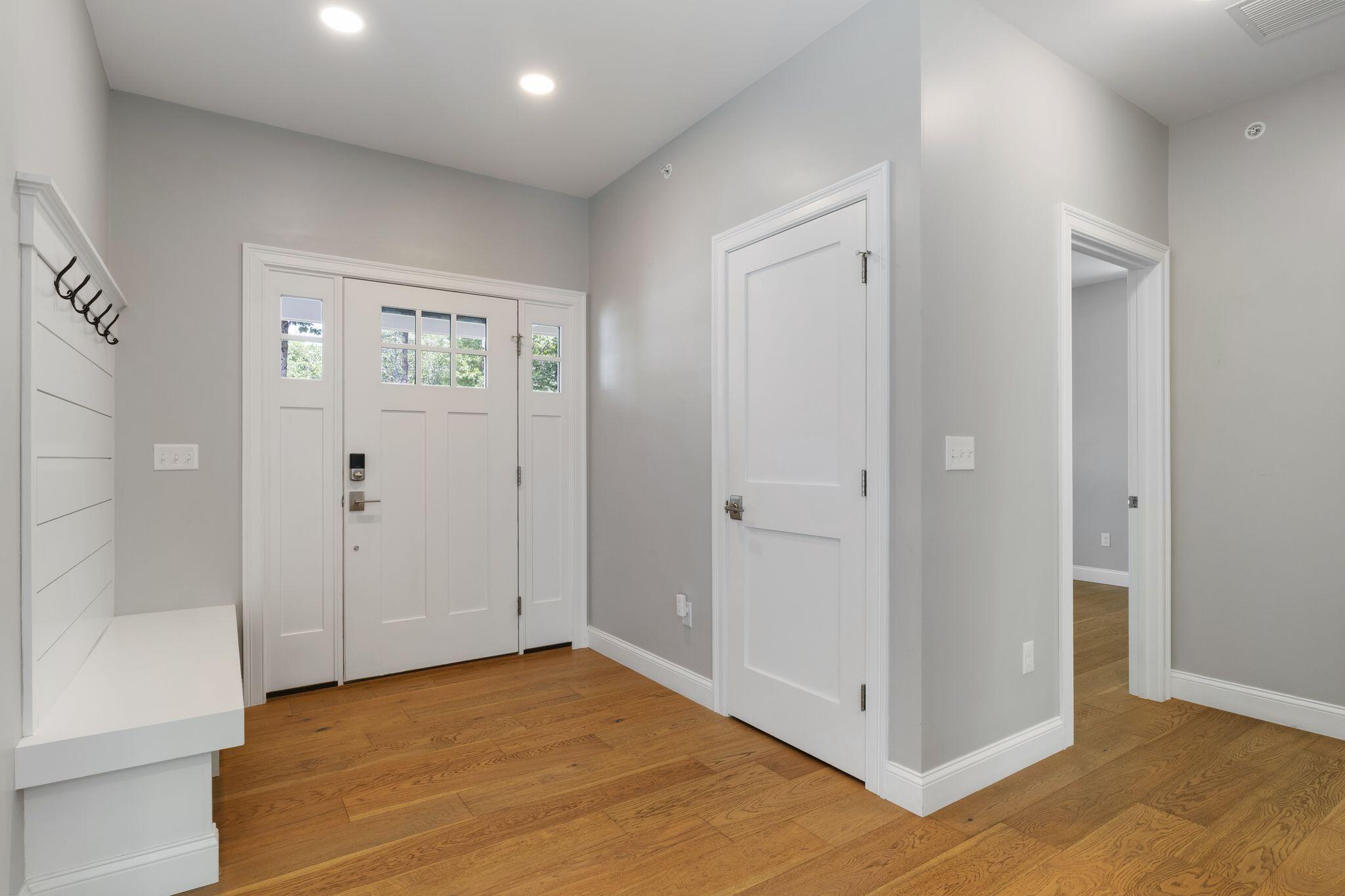 8 Cottonwood Circle
