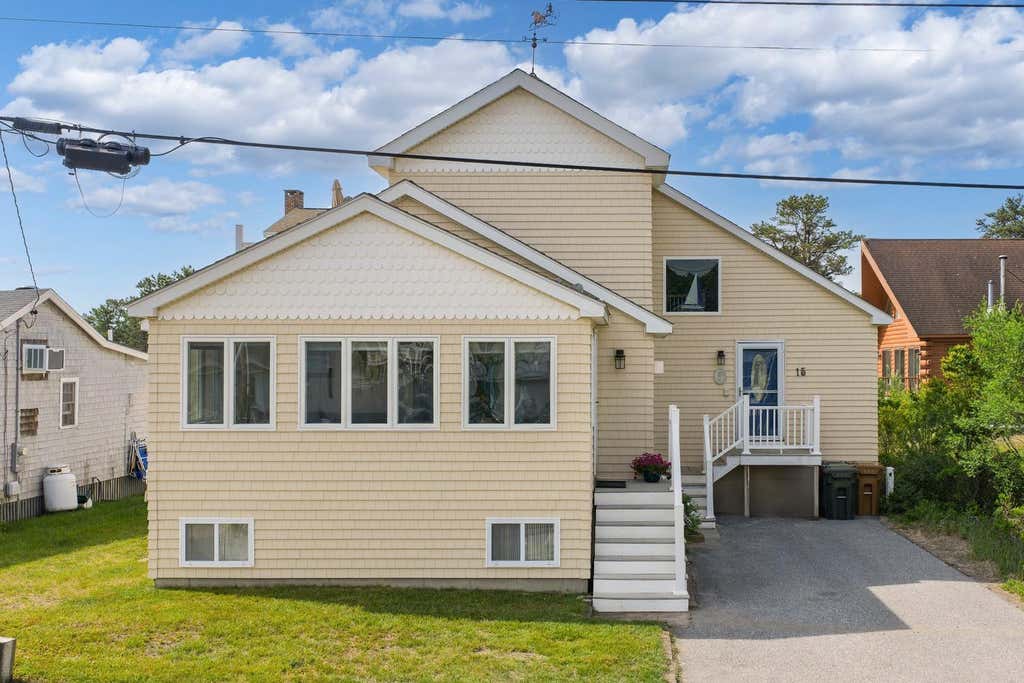 Photo of 15 King Avenue, Saco, ME 04072 (MLS # 1667212)