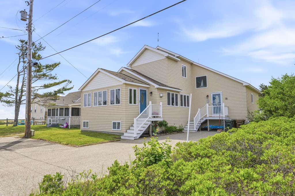 Photo of 15 King Avenue, Saco, ME 04072 (MLS # 1667212)