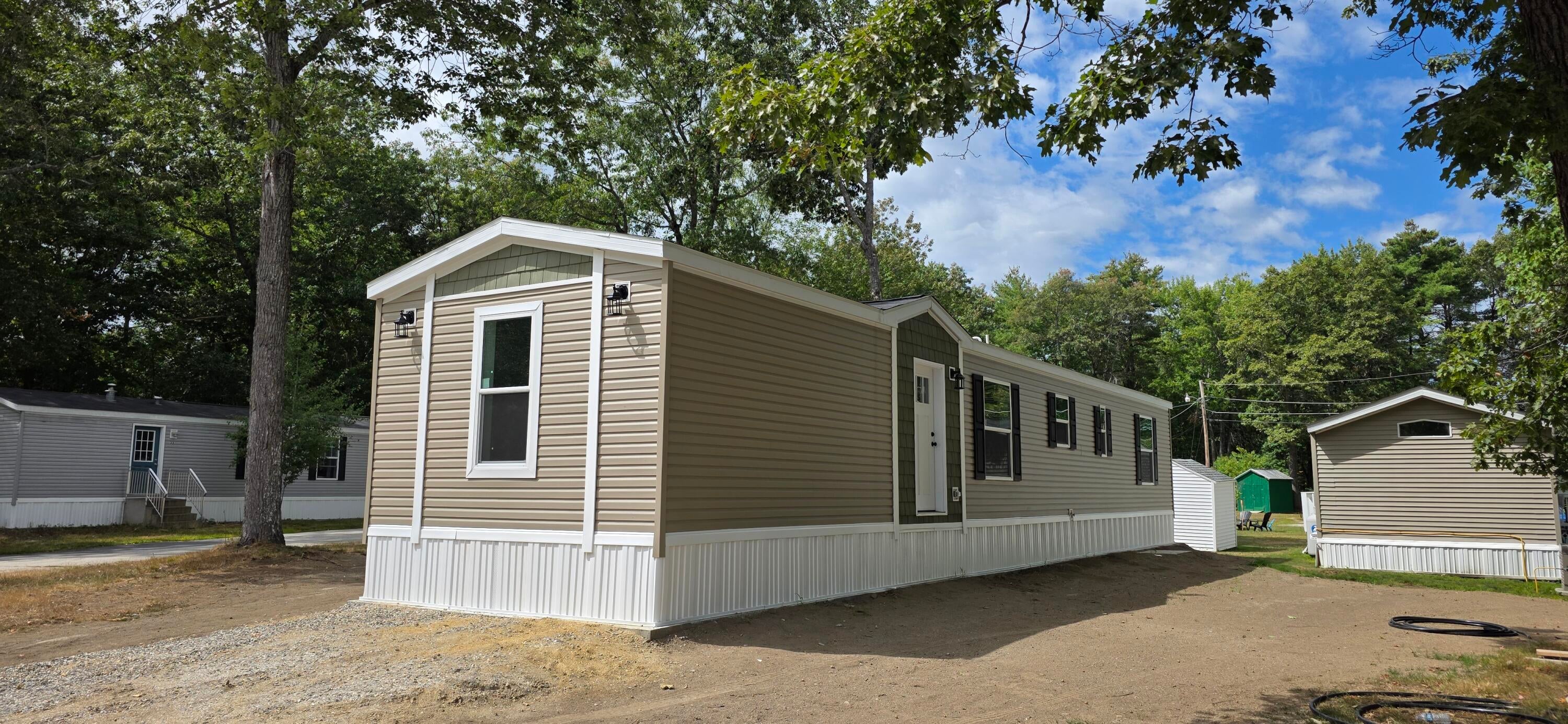 127 Shaker Road 32