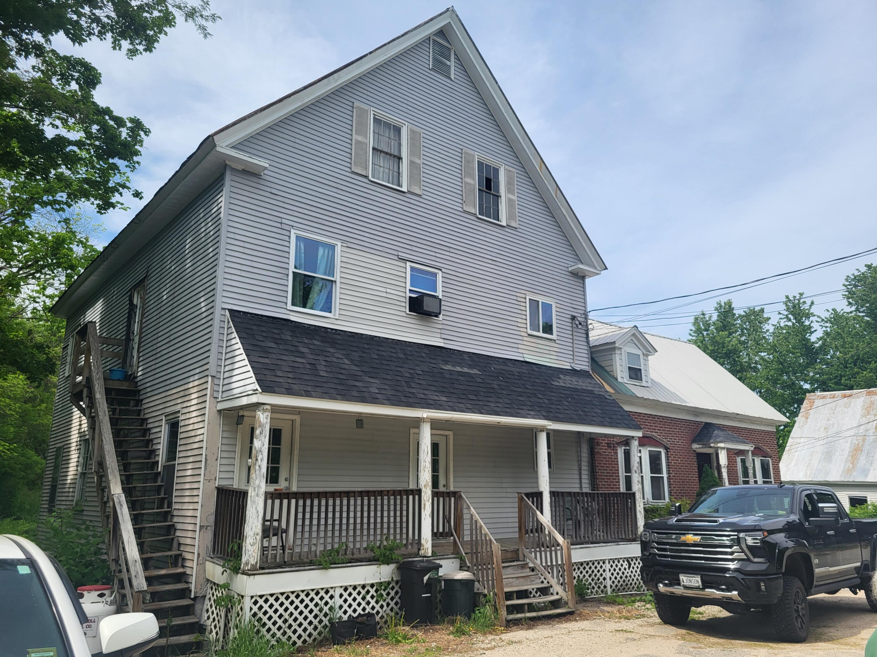 22 Mountain View Avenue