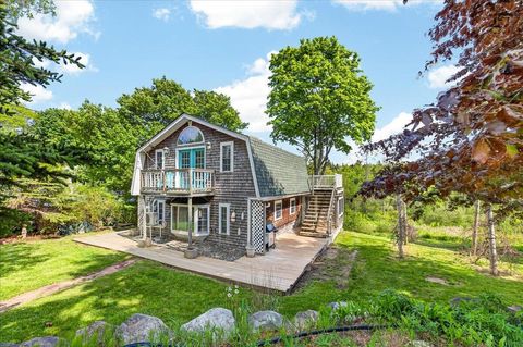 Photo of 282 Sunset Road, Deer Isle, ME 04627 (MLS # 1664476)