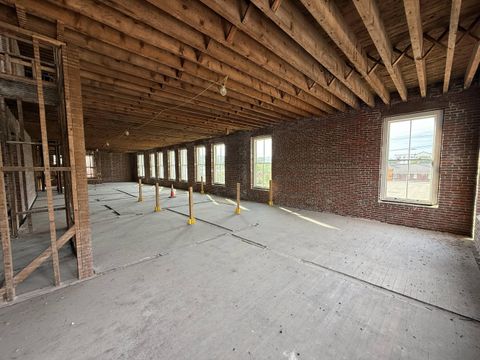 Photo of 143 Lincoln Street, Lewiston, ME 04240 (MLS # 1670320)