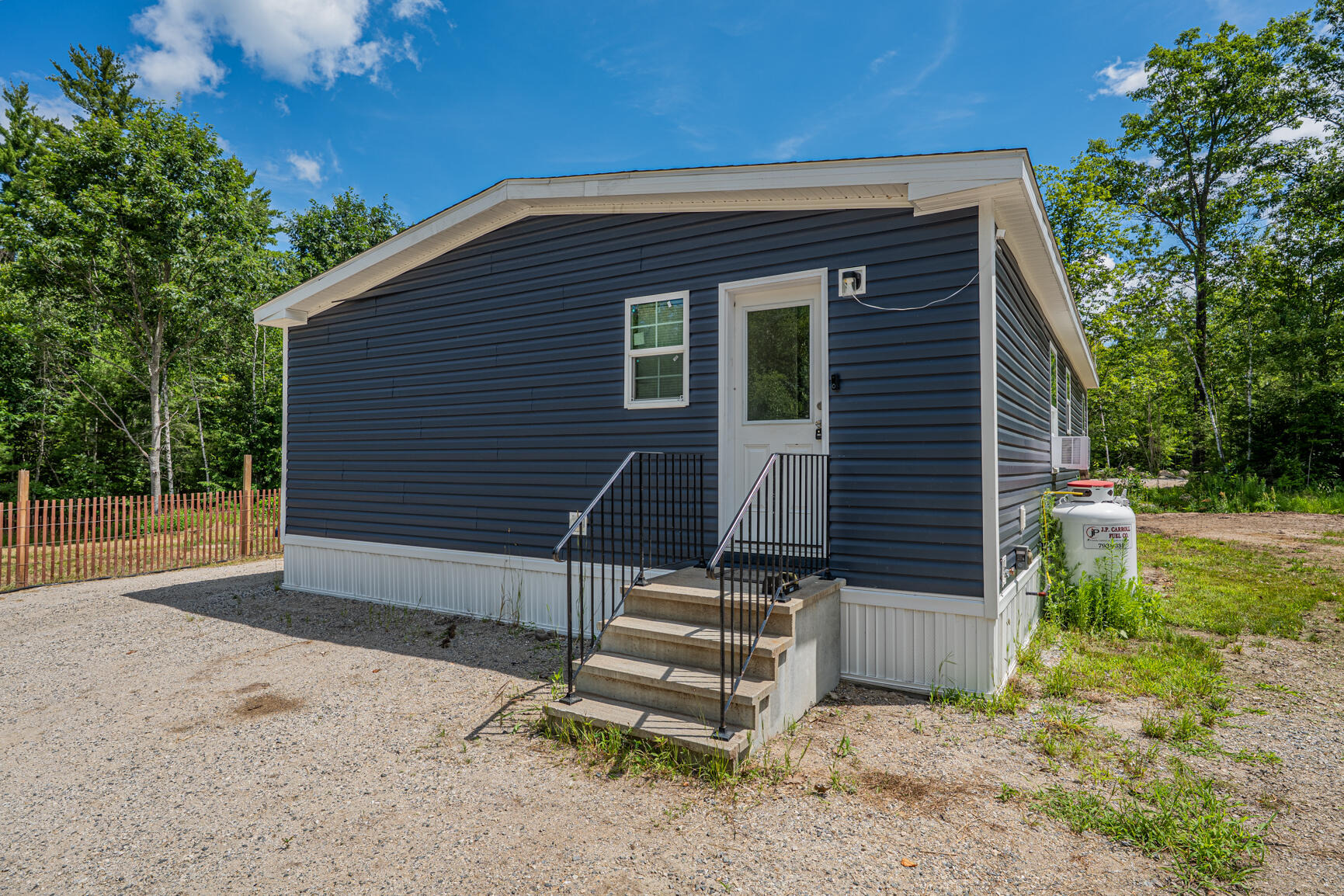 32 Hussey Road