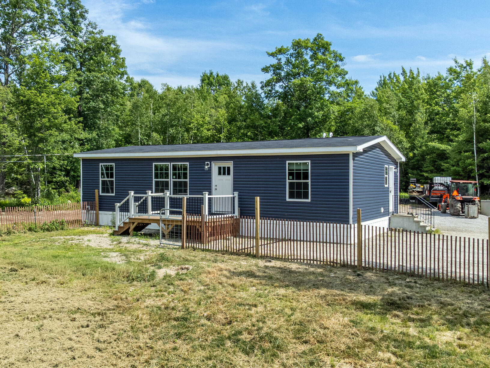 32 Hussey Road
