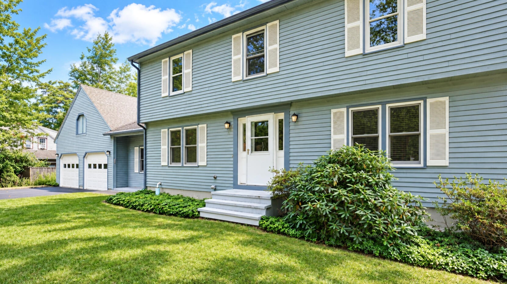 5 Iris Drive