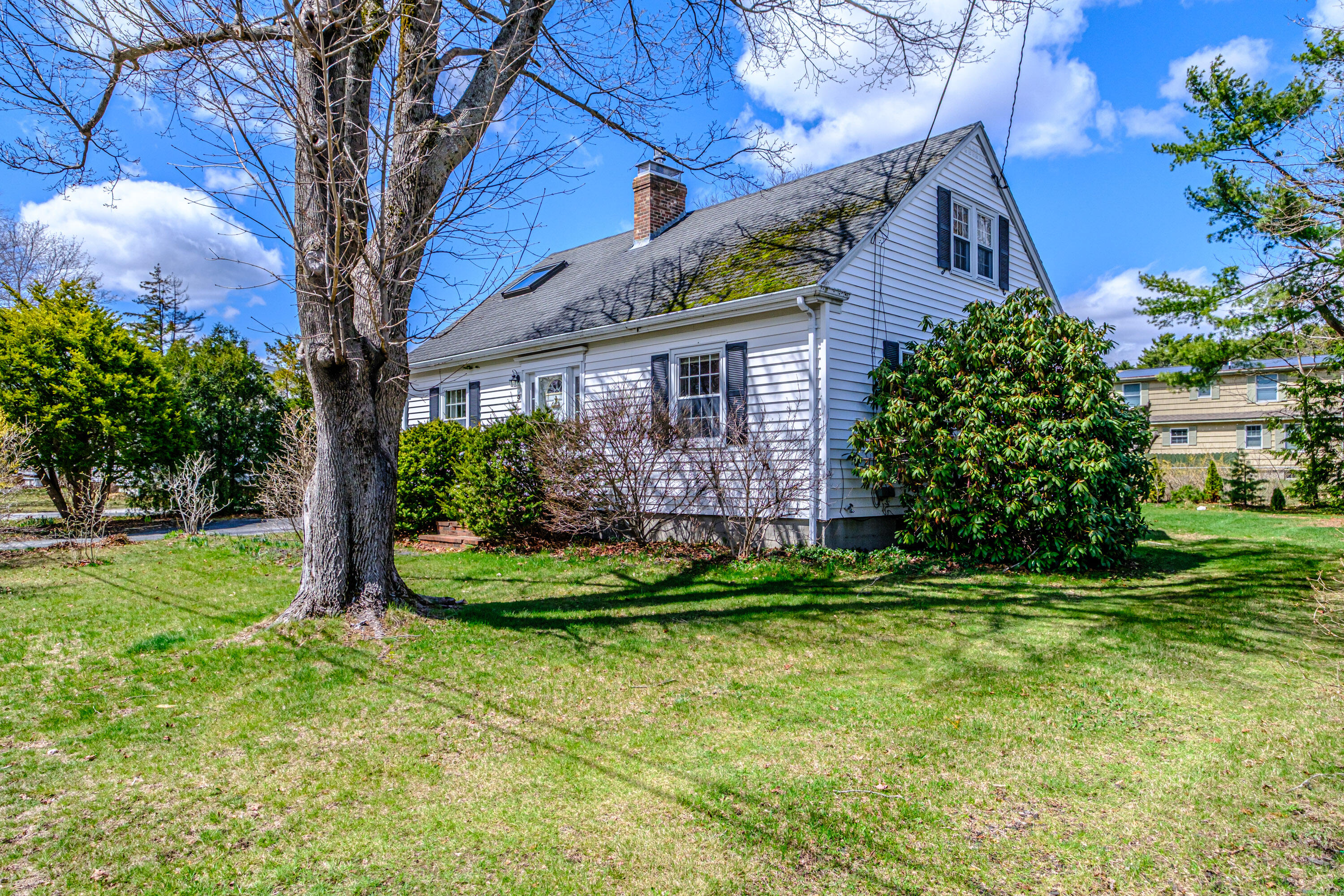 9 Pleasant Avenue