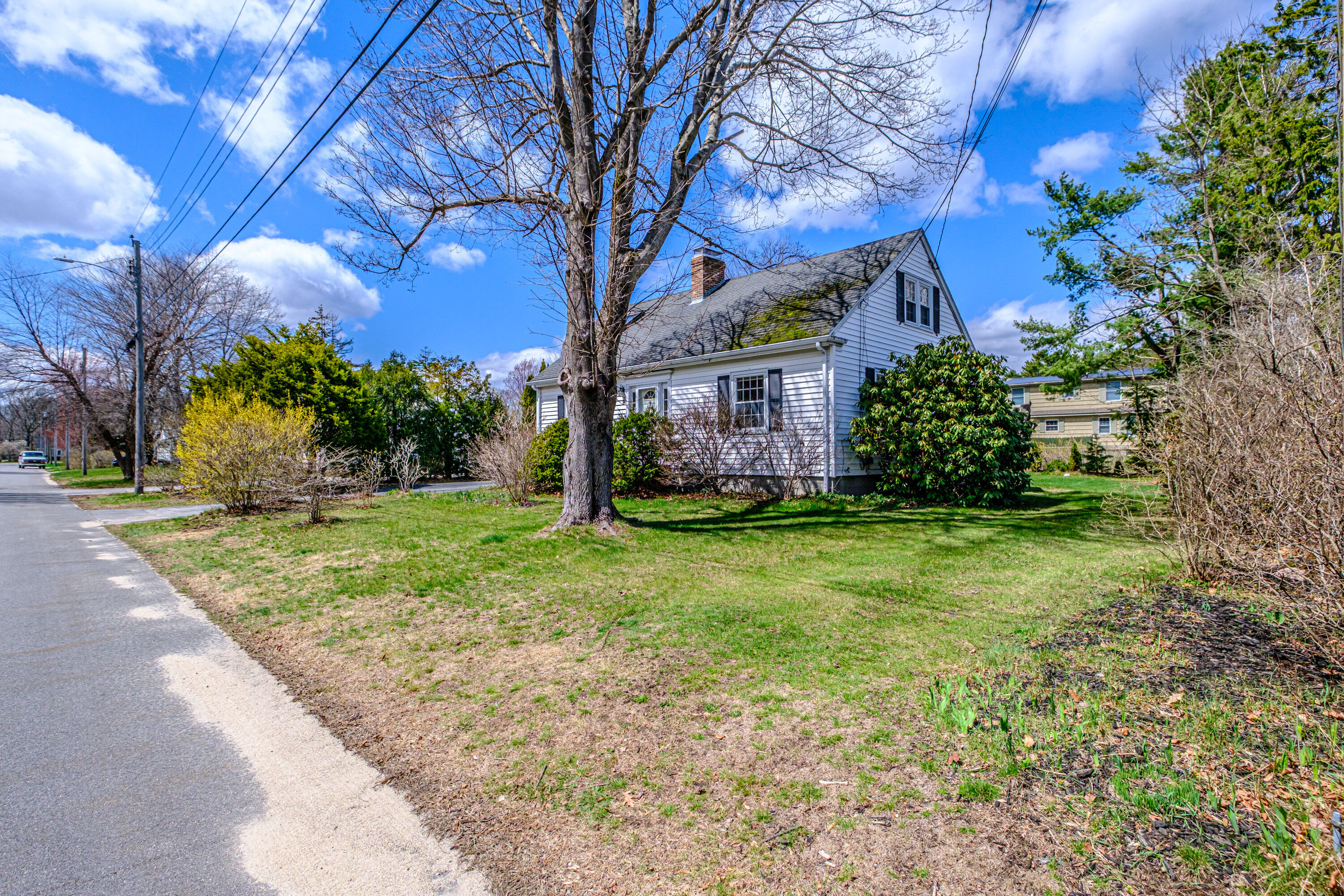 9 Pleasant Avenue
