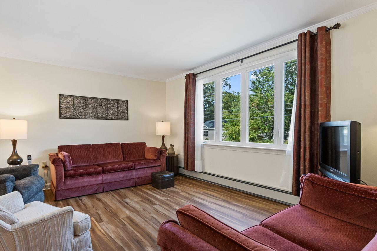 13 Brunelle Avenue