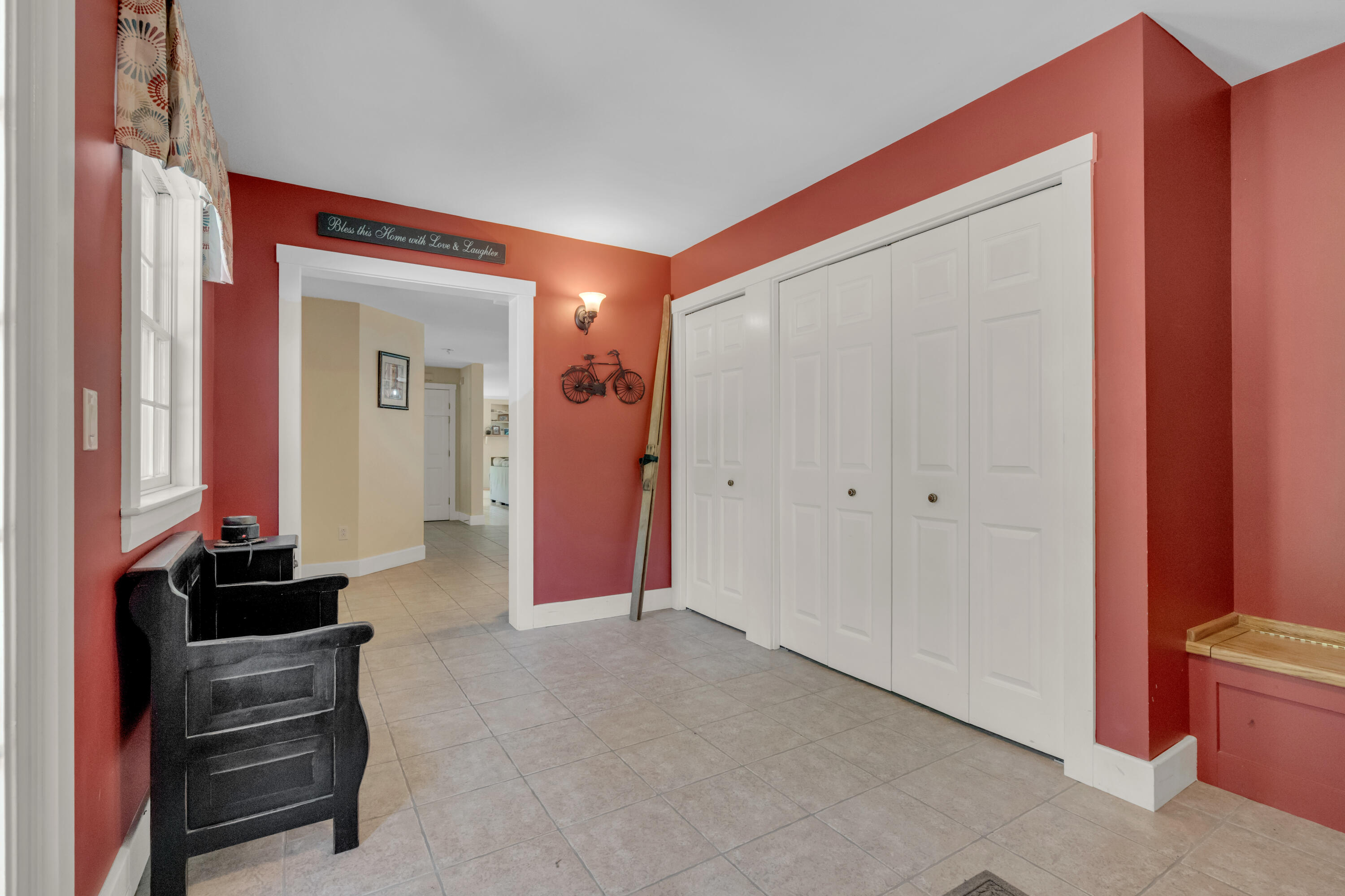 207 N Auburn Road