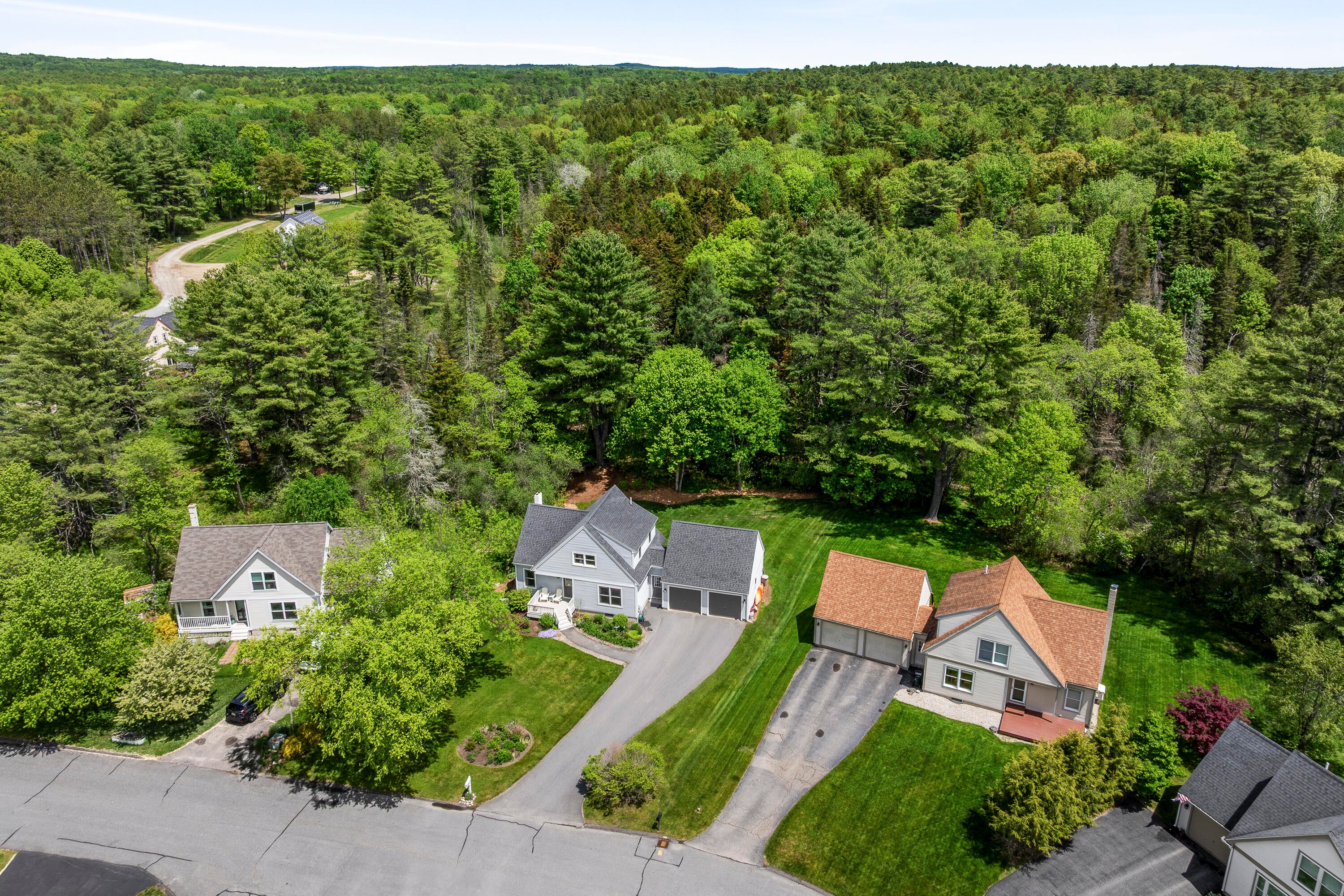 29 Plimoth Way