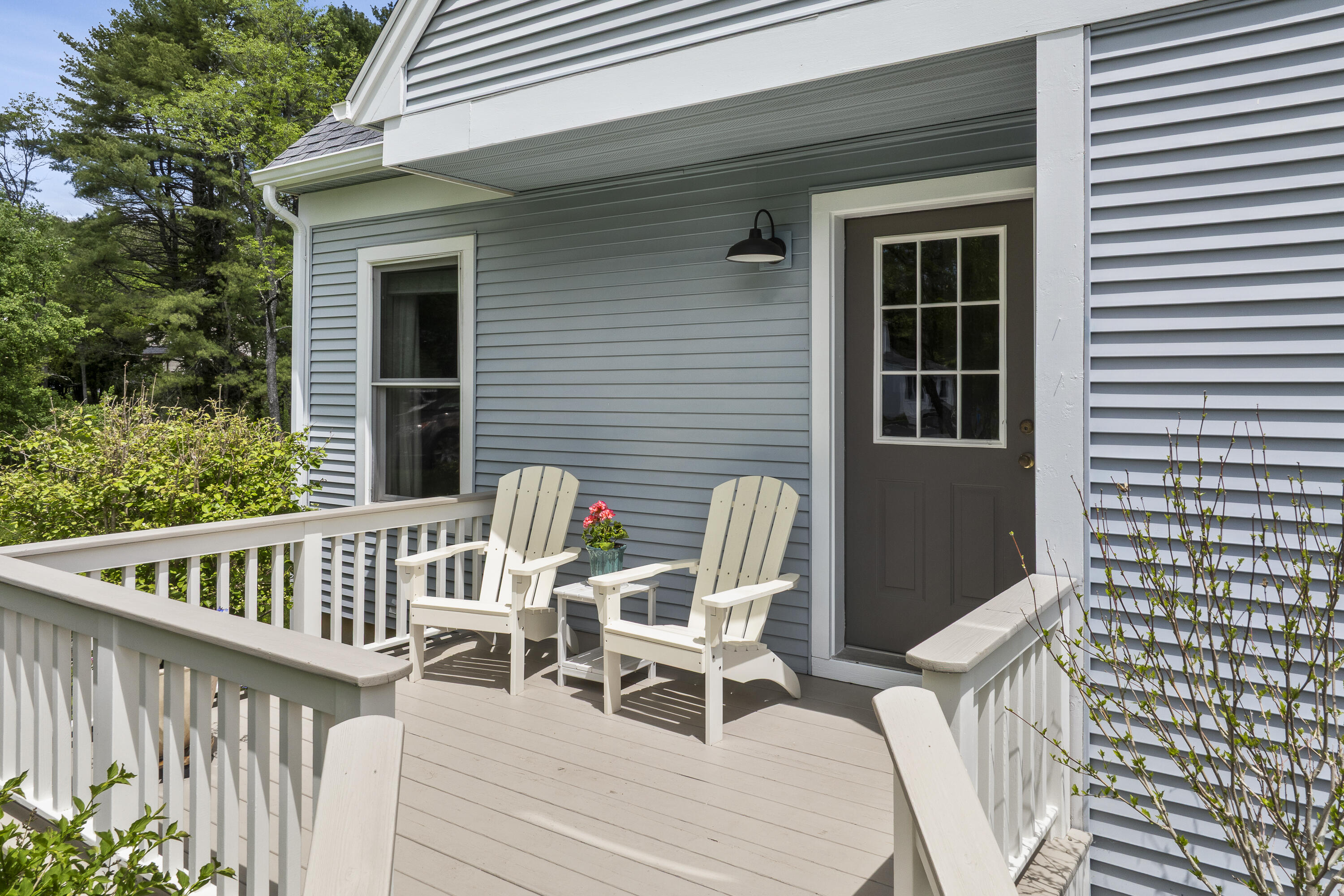29 Plimoth Way