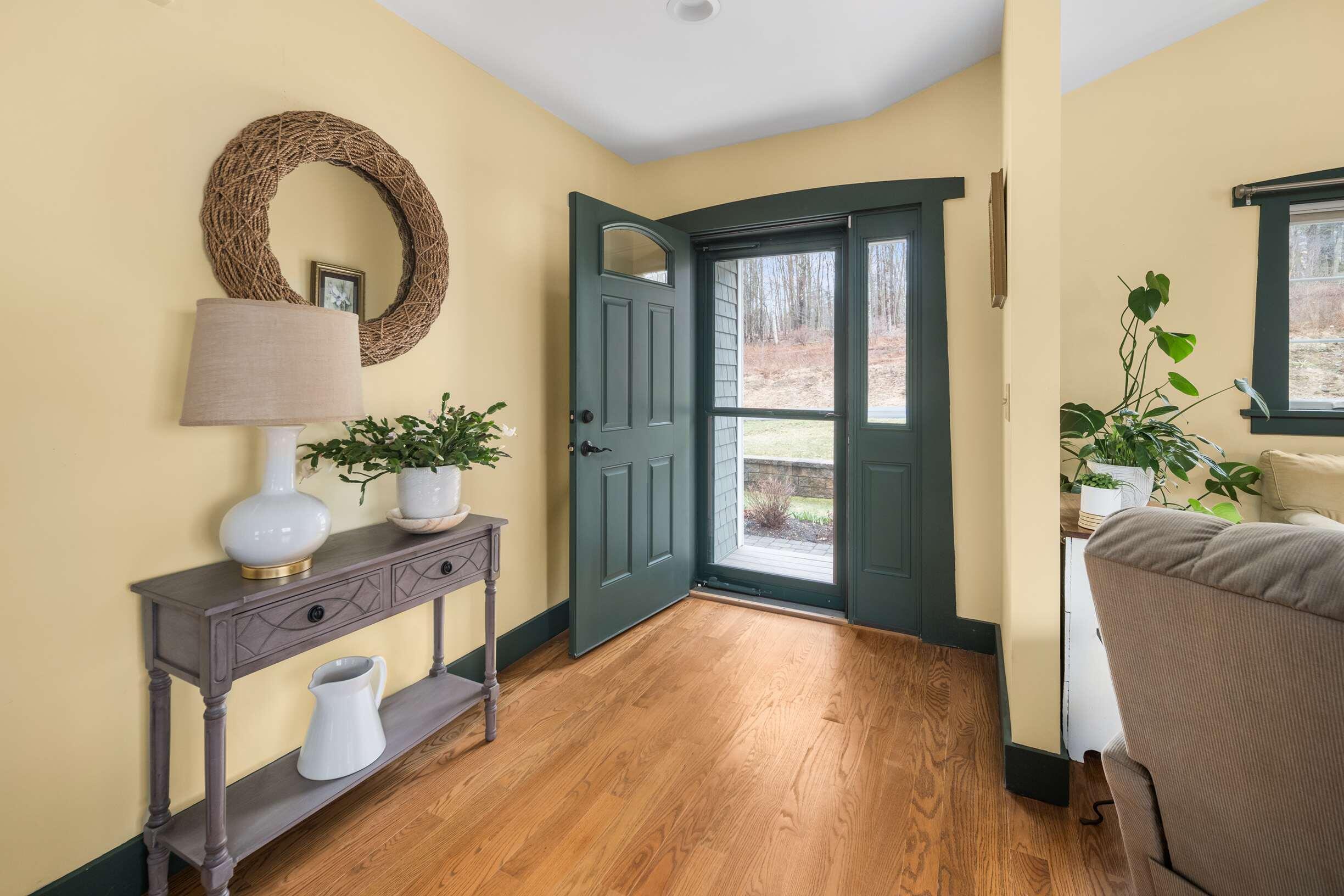 64 Village Drive 23