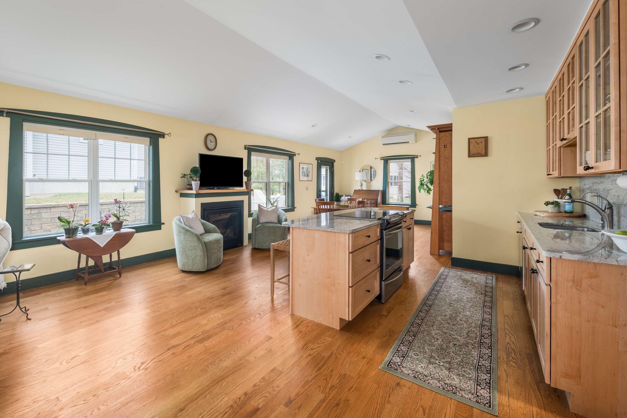 64 Village Drive 23