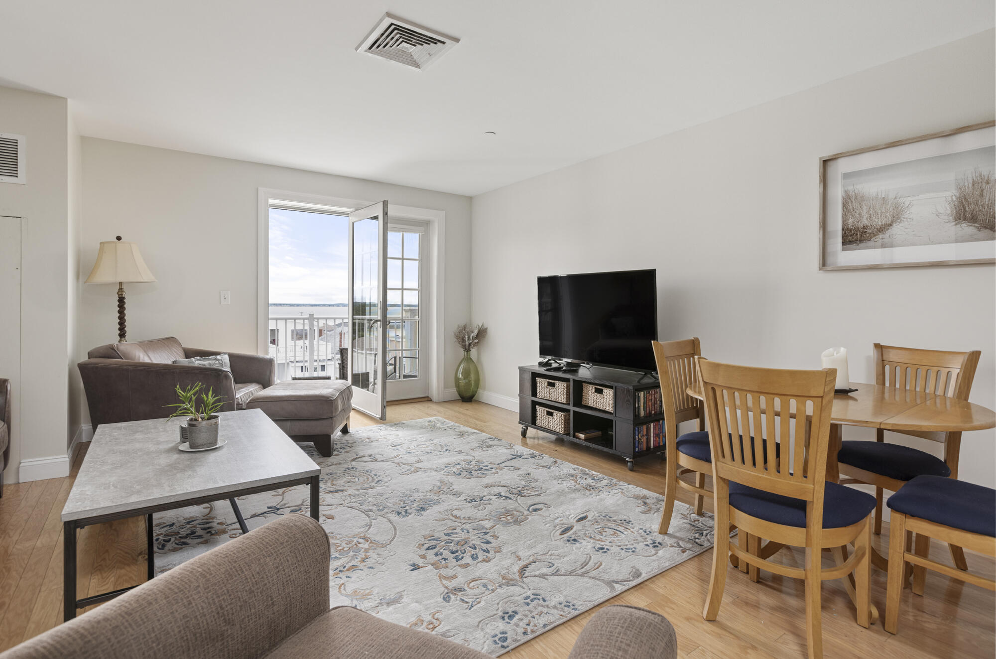 1 E Grand Avenue 503