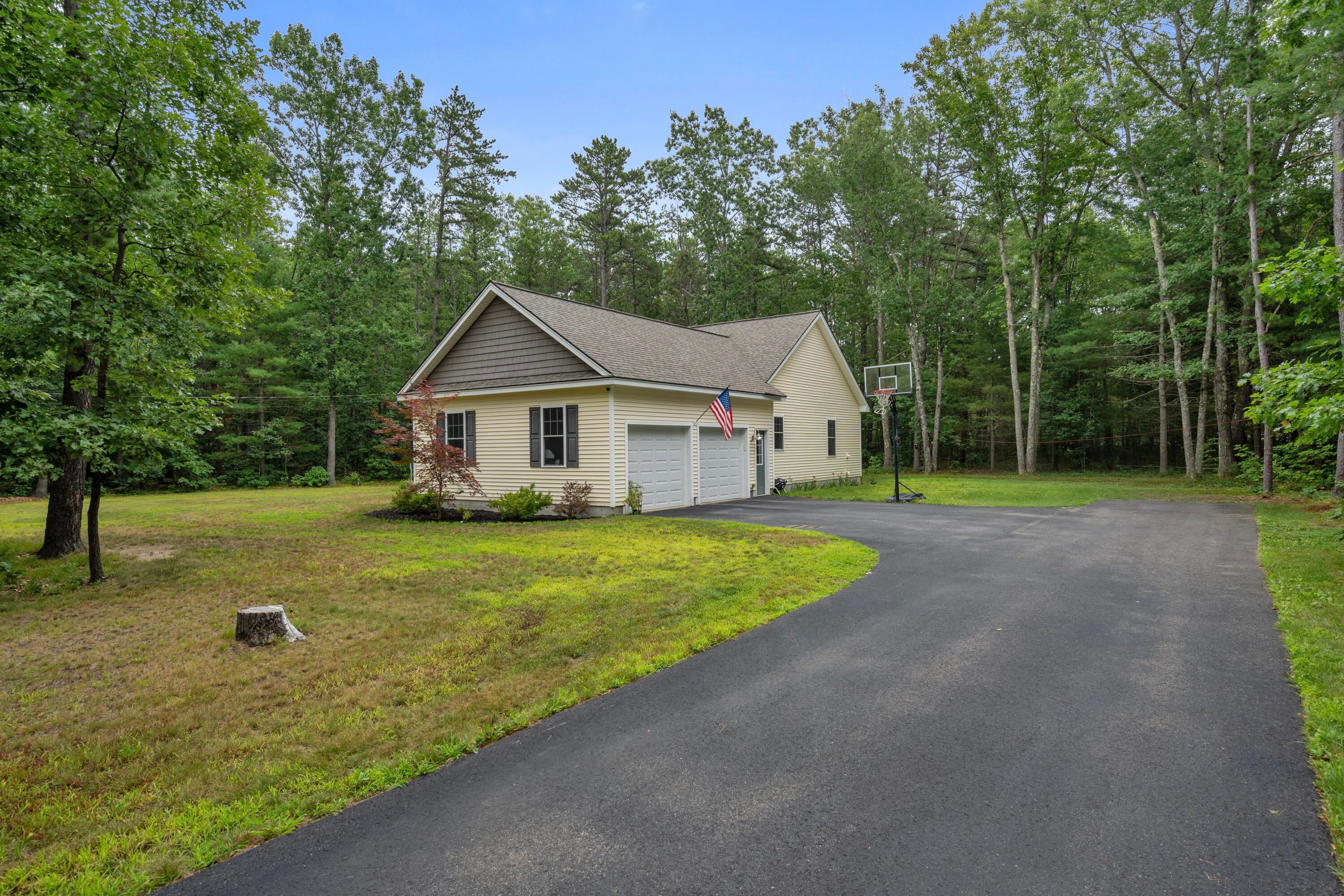 4 Huckleberry Lane
