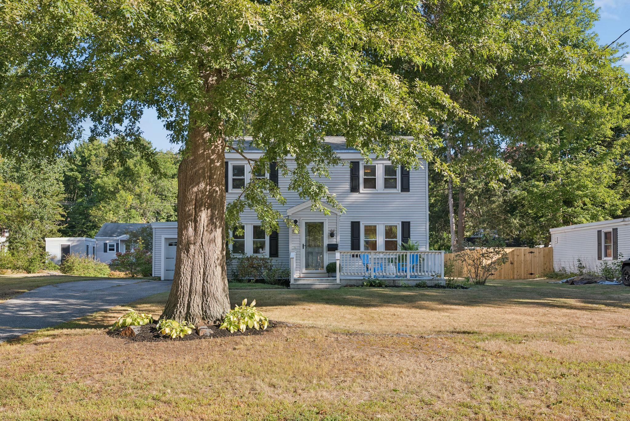16 Moore Avenue