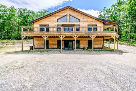 Photo of 414 Oxford Street, Paris, ME 04281 (MLS # 1667045)