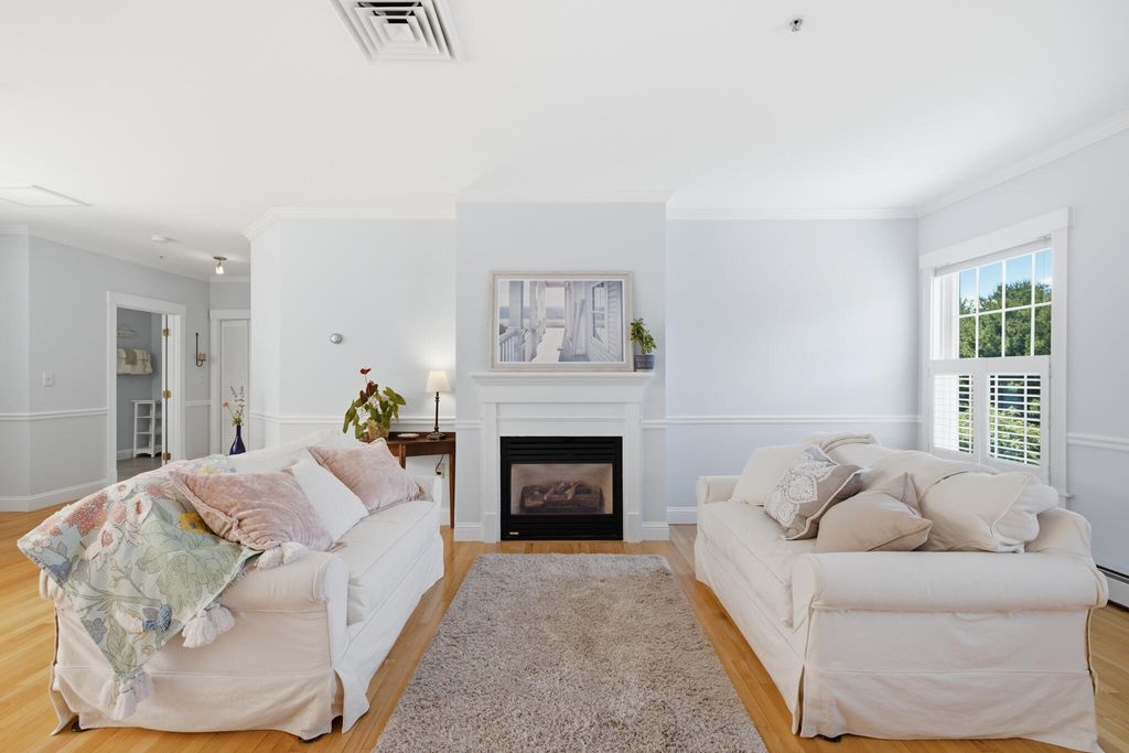 Photo of 106 Farragut Way #366, Kennebunk, ME 04043 (MLS # 1668971)
