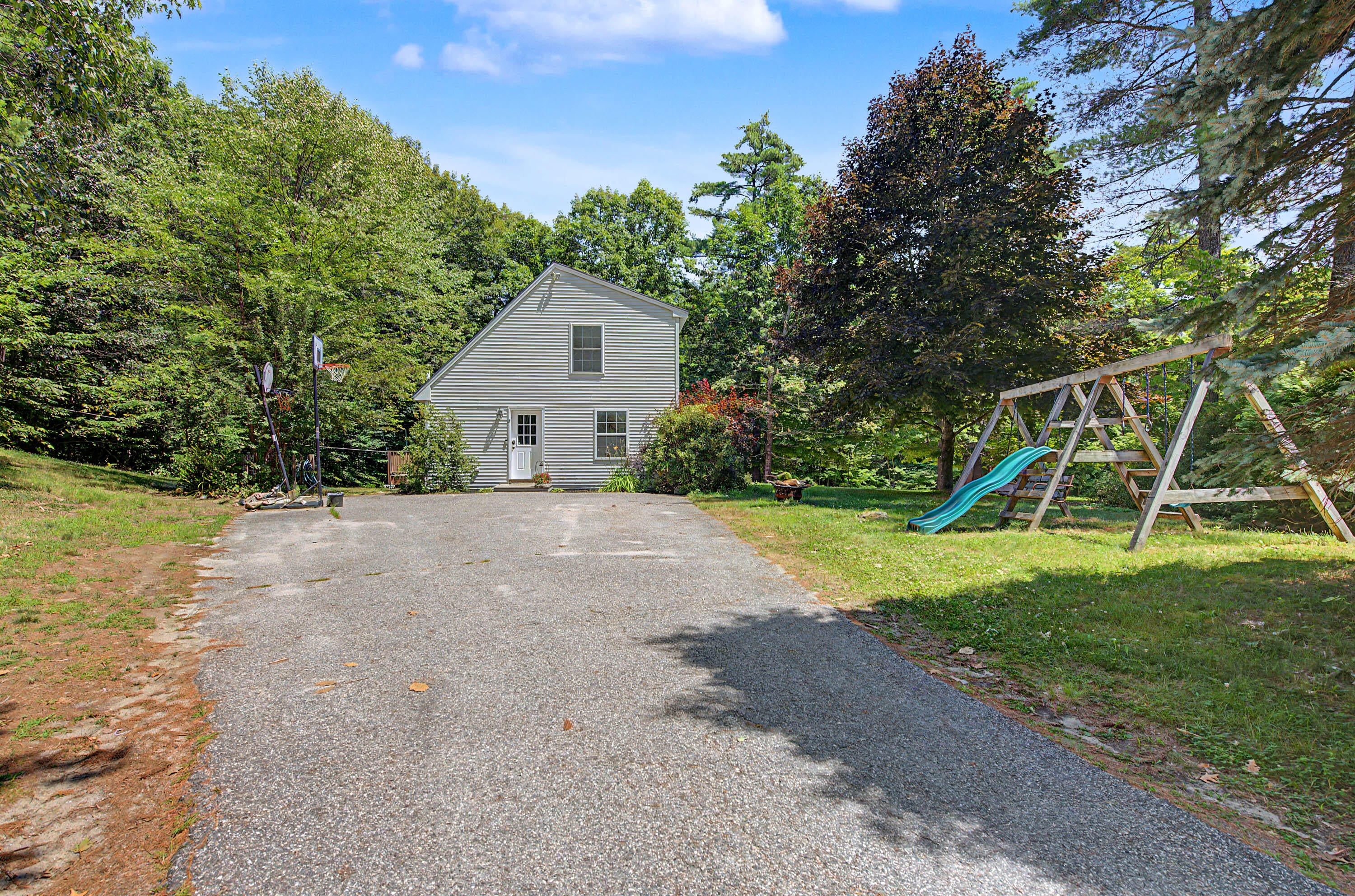 9 Monroe Drive