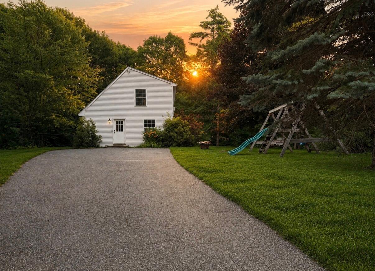 9 Monroe Drive