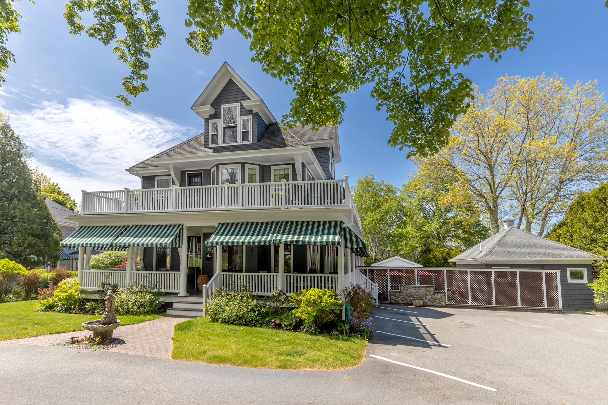 118 Clark Point Road