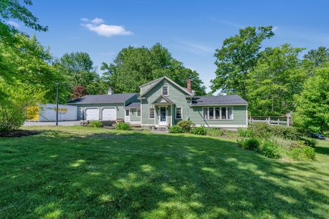 Photo of 362 Gray Road, Falmouth, ME 04105 (MLS # 1664929)