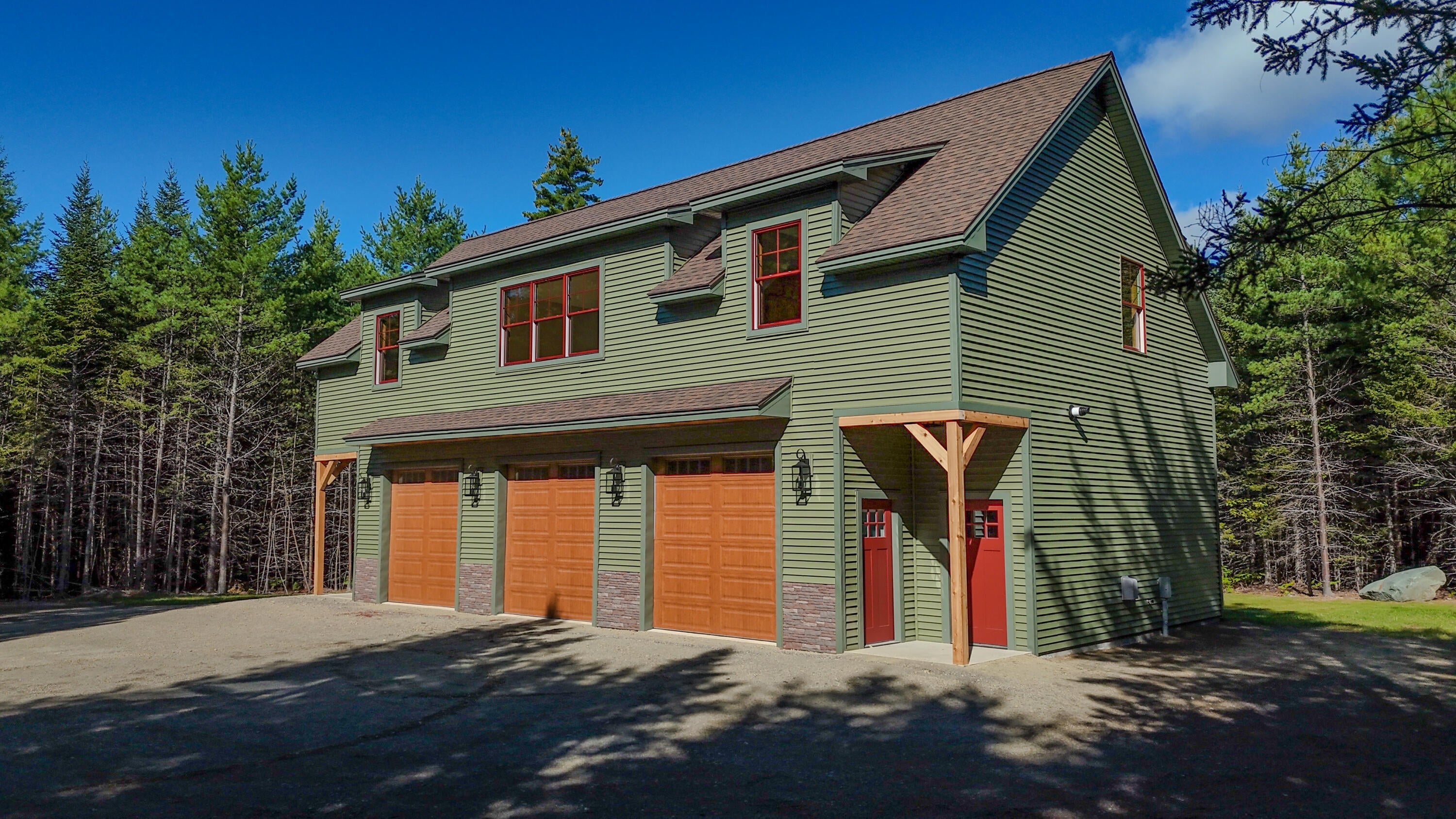 24 Lynx Lane