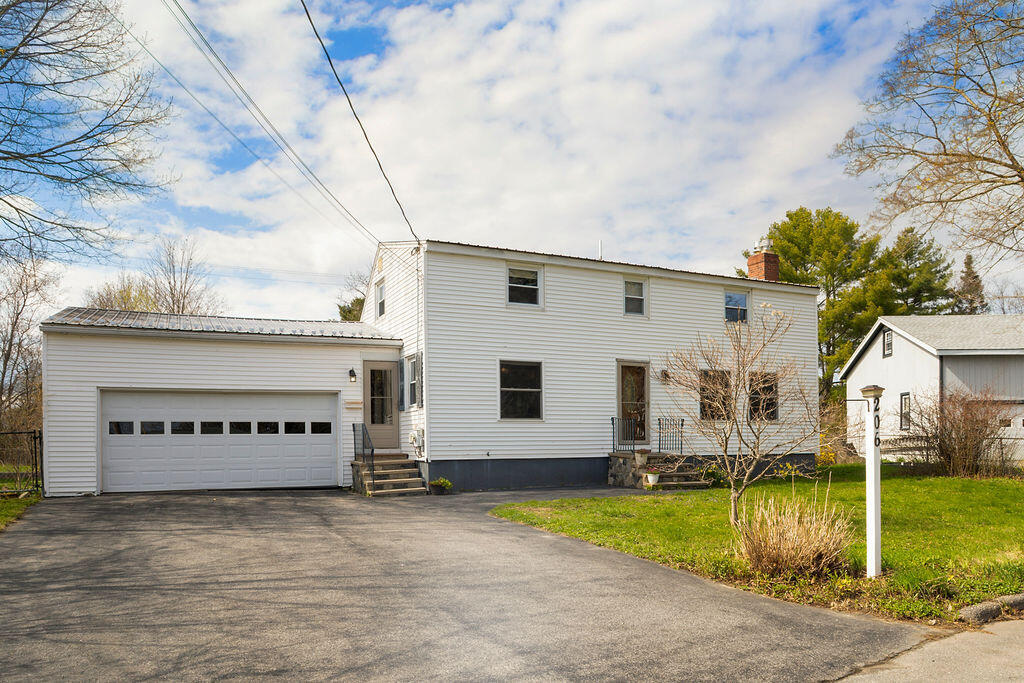 206 Lyman Street