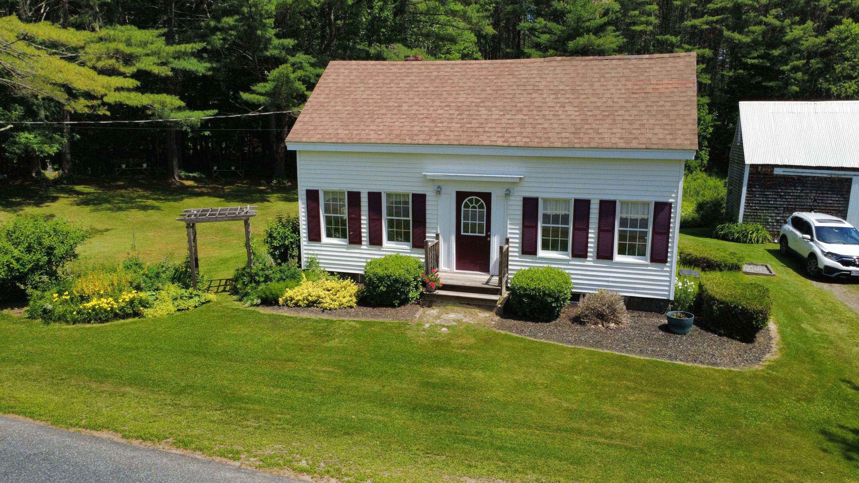 49 Willow Lane