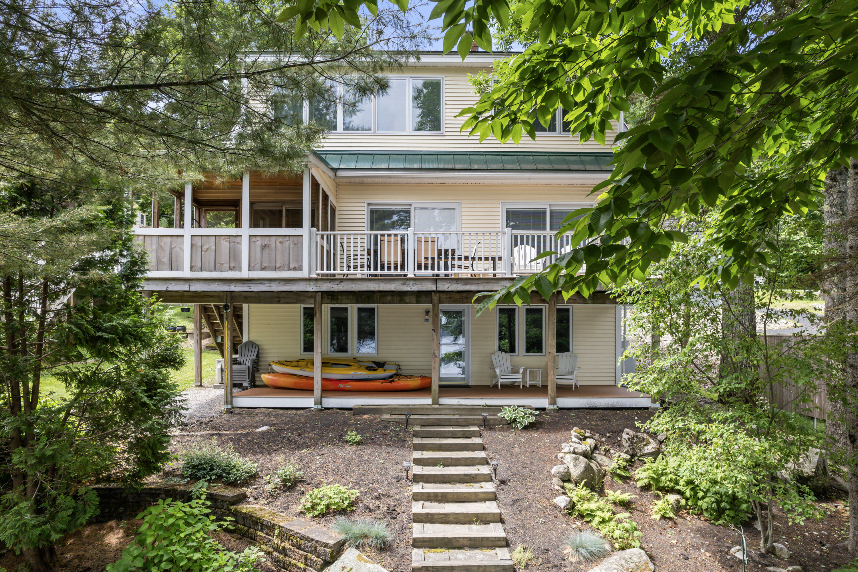 79 Whites Point Road