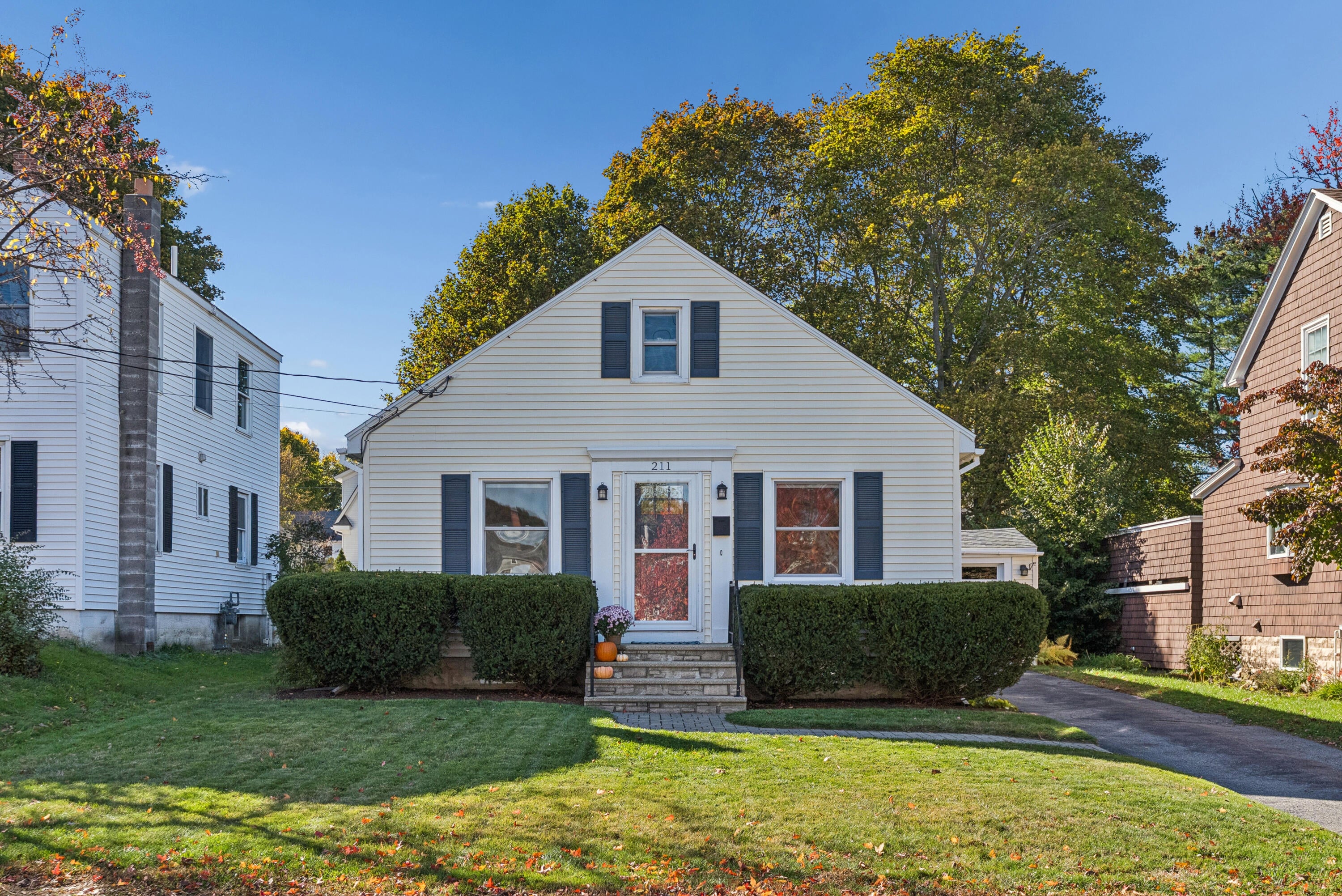 211 Harriet Street