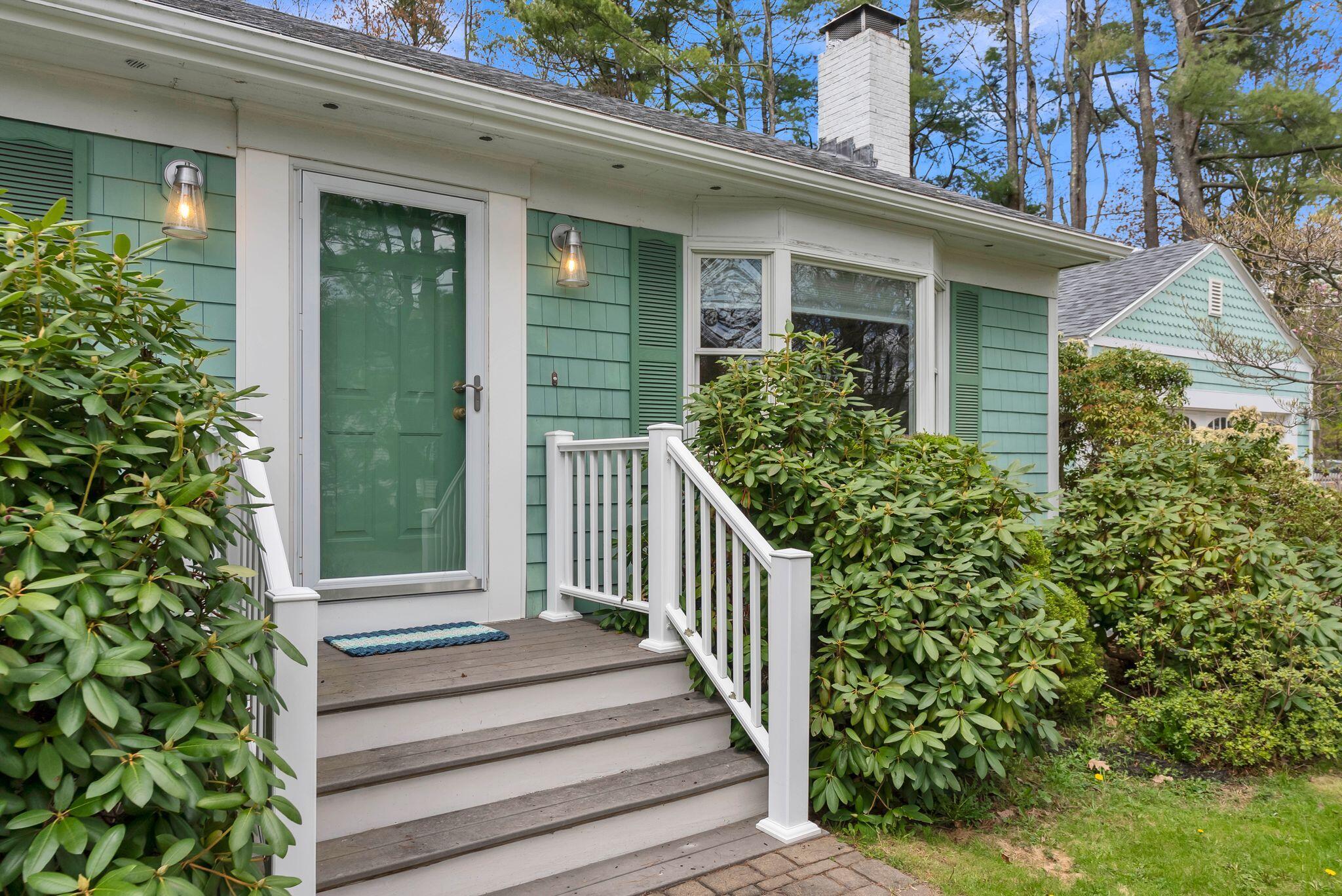 3 Whitney Road