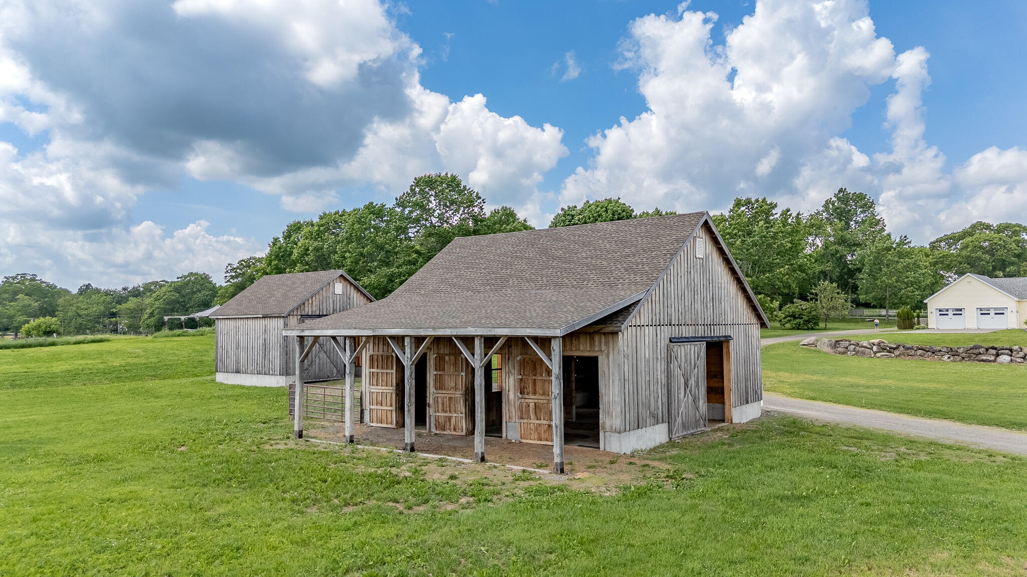 585 Charleston Road