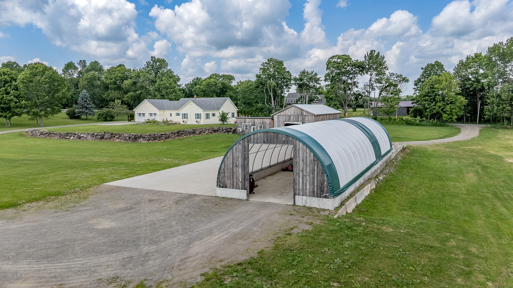 585 Charleston Road