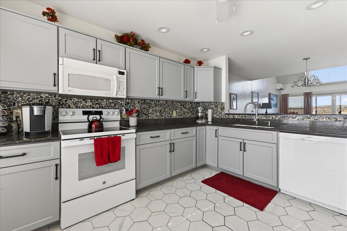 58 Harbor View Dr, Stockton Springs VASH