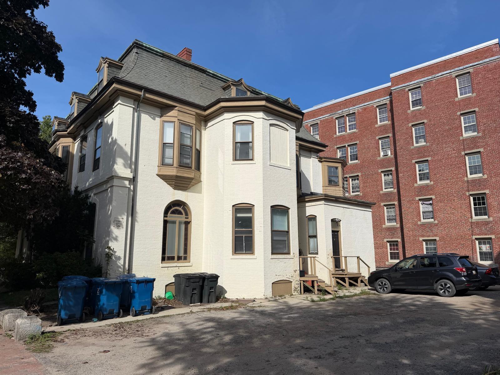 31 Deering Street