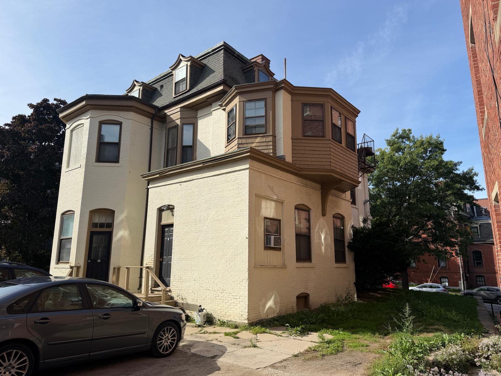 31 Deering Street