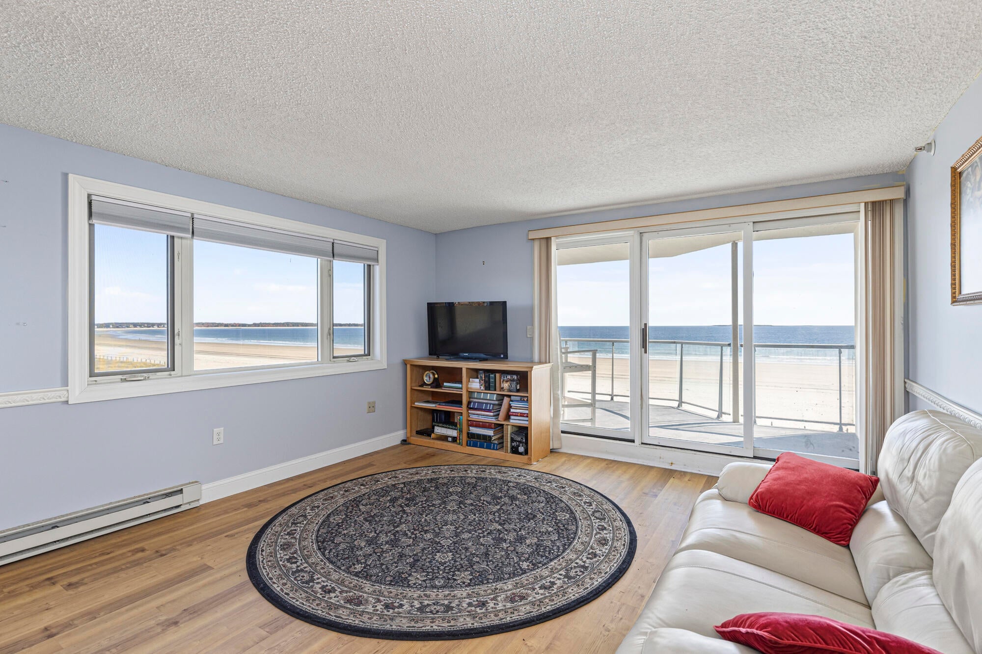 207 E Grand Avenue F3